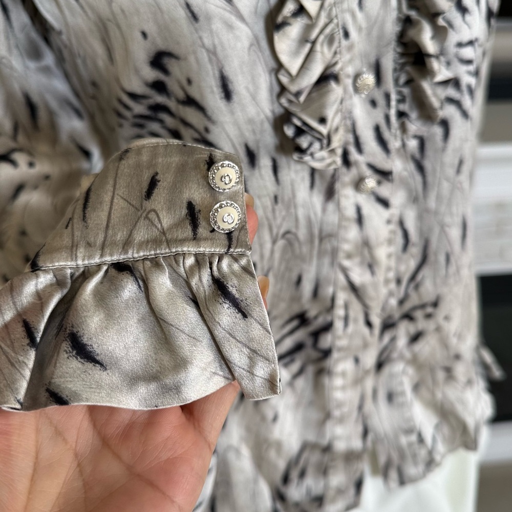 St. John Silk Ruffled Blouse | Long Sleeve High Neck | Neutral Print | L - Picture 3 of 14